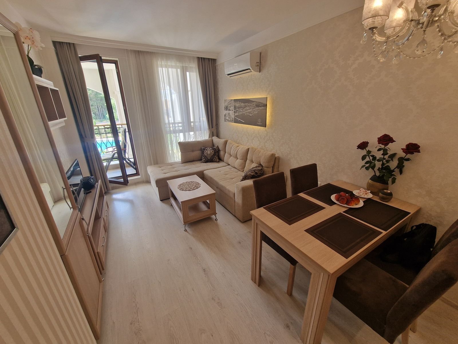 Двустаен апартамент в престижната жилищна сграда Harmony Suites 15 на Слънчев бряг, България