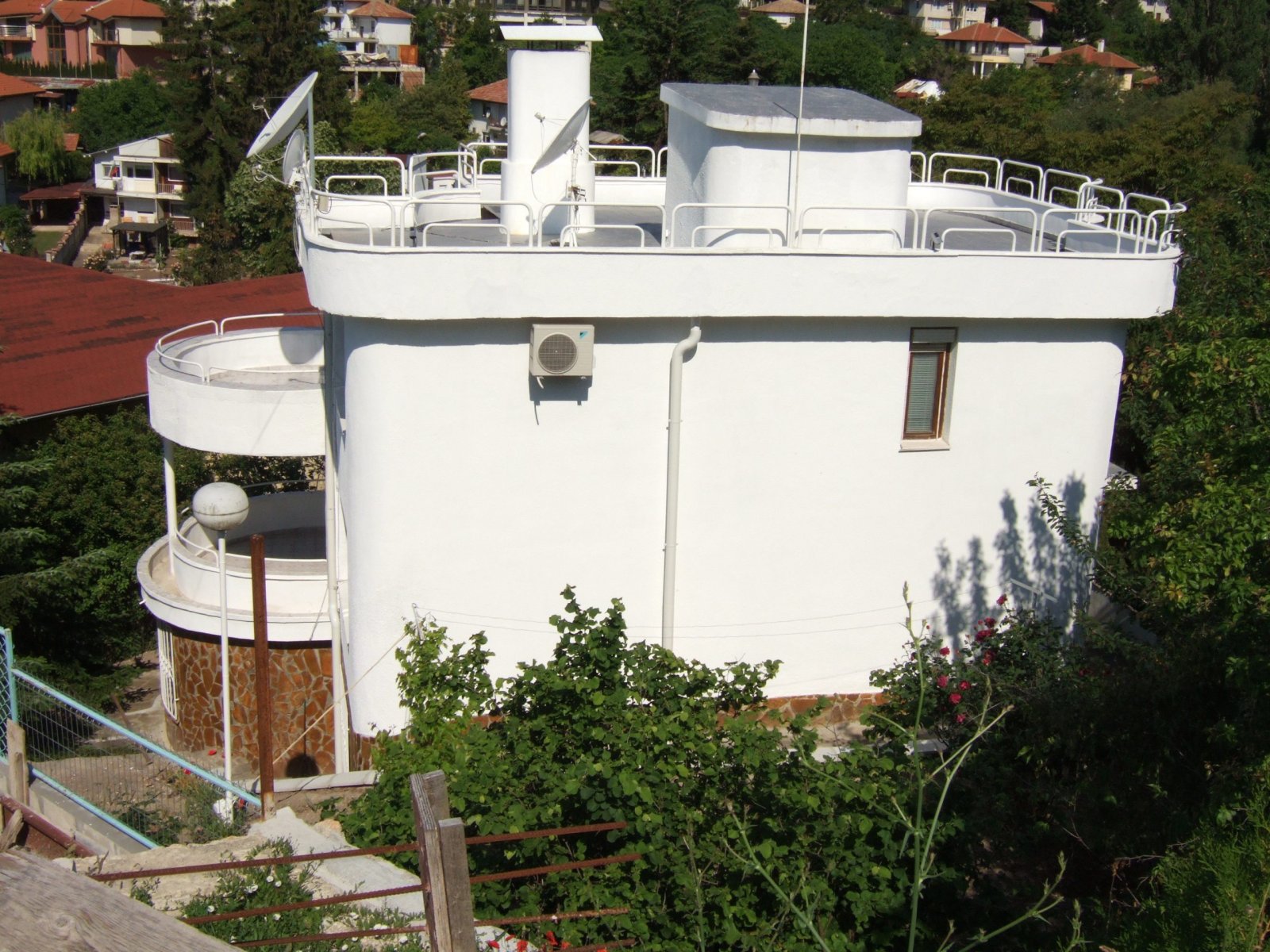 Balchik: Villa with a view of the city of Varna, Balchik, Bulgaria 