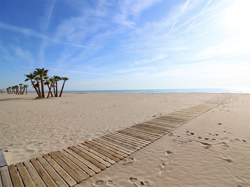 Großzügige Dreizimmerwohnung mit 41 m² Terrasse, Canet dEn Berenguer, Spanien
