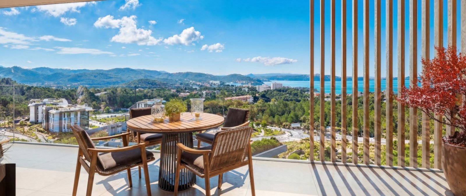 Penthouse mit 2 Schlafzimmern, Solarium und Panoramablick aufs Meer, Calvià, Spanien