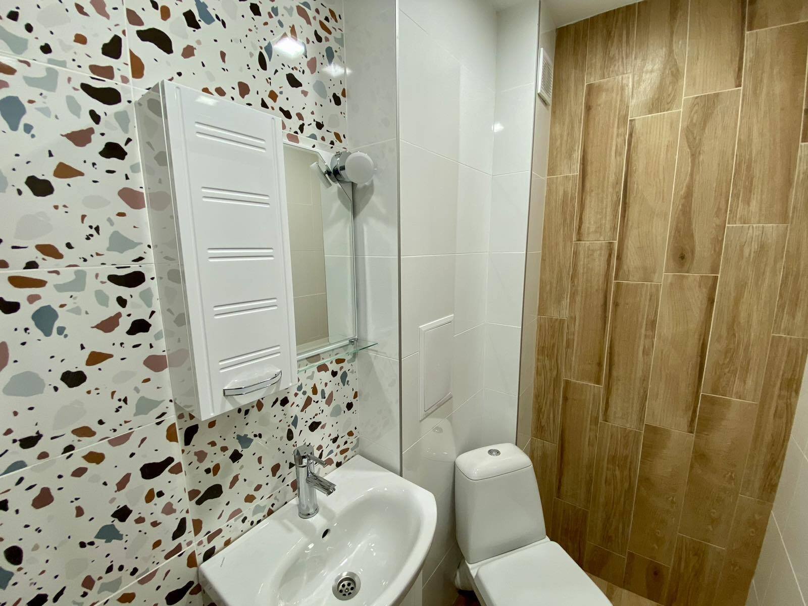 Zwei Zimmer Wohnung in Troshevo