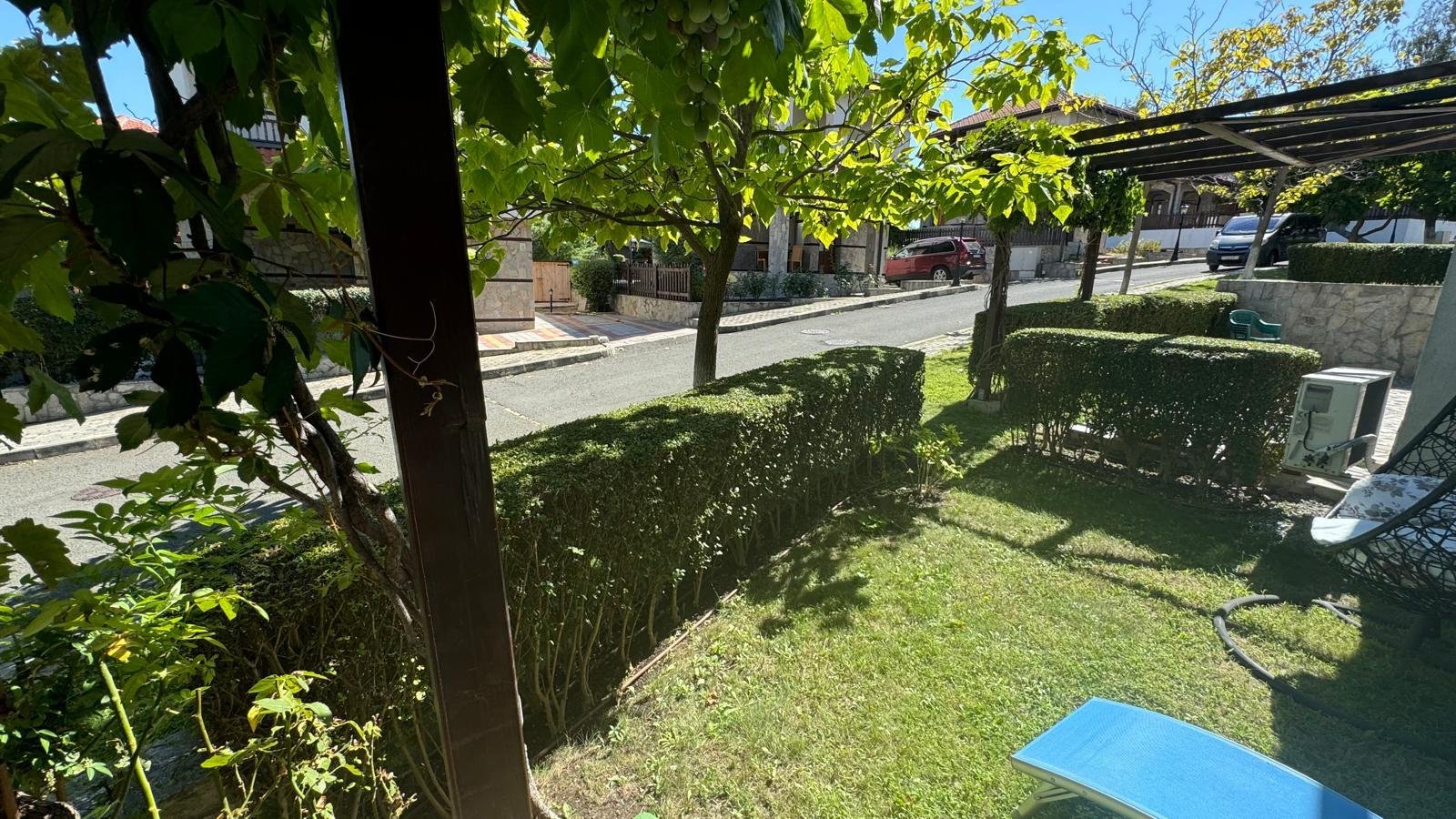 2 Zimmer Wohnung parterre im Vineyards Komplex Kaleshkovo