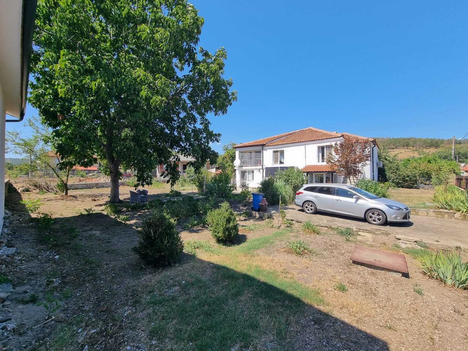 Двуетажна къща в село Просеник, област Бургас