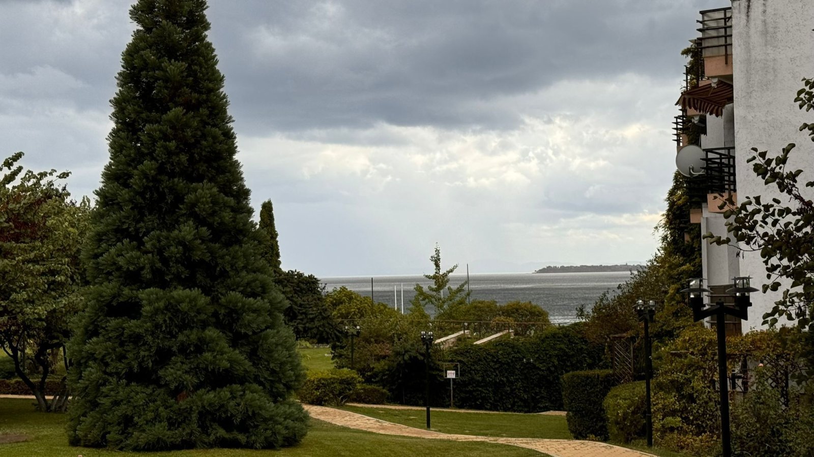 Двустаен апартамент в комплекс Диамант, Свети Влас, България