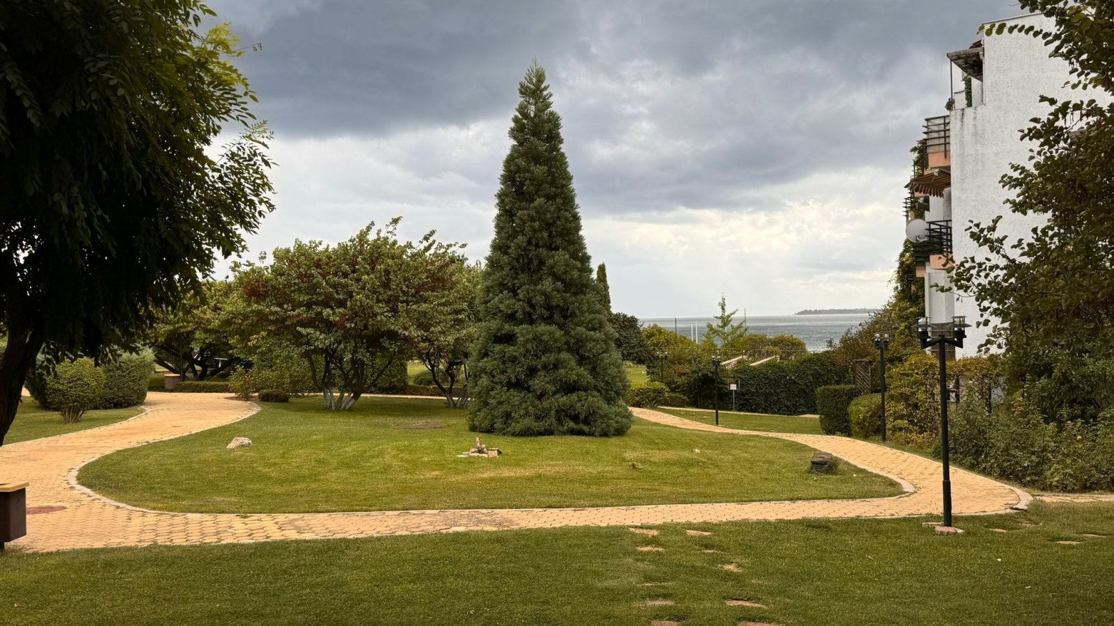 Двустаен апартамент в комплекс Диамант, Свети Влас, България