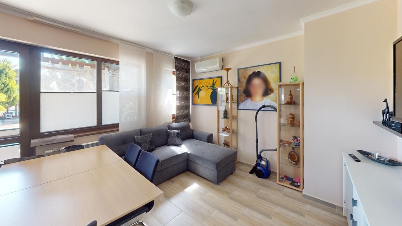 Еднофамилна къща с мазе Свети Георги Косарица България