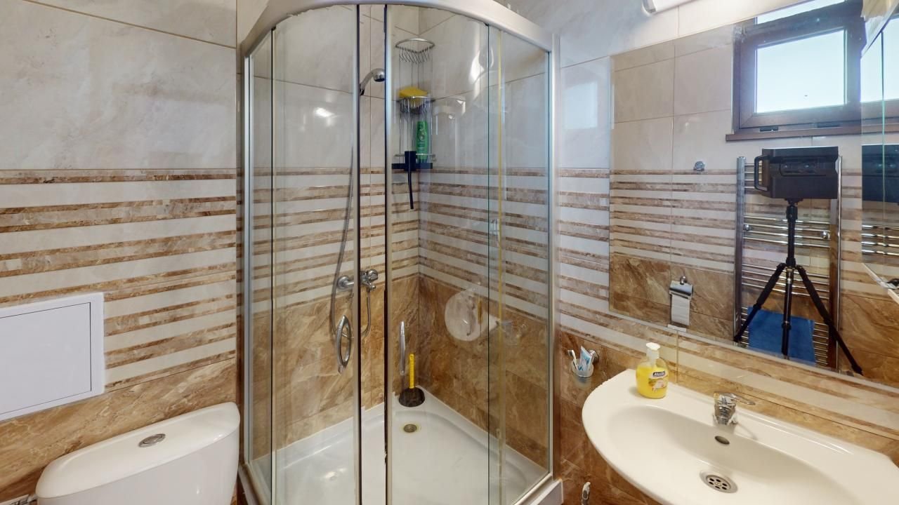 Еднофамилна къща с мазе Свети Георги Косарица България