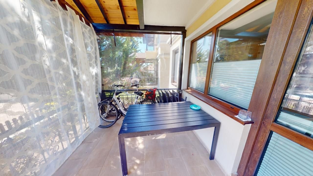 Еднофамилна къща с мазе Свети Георги Косарица България