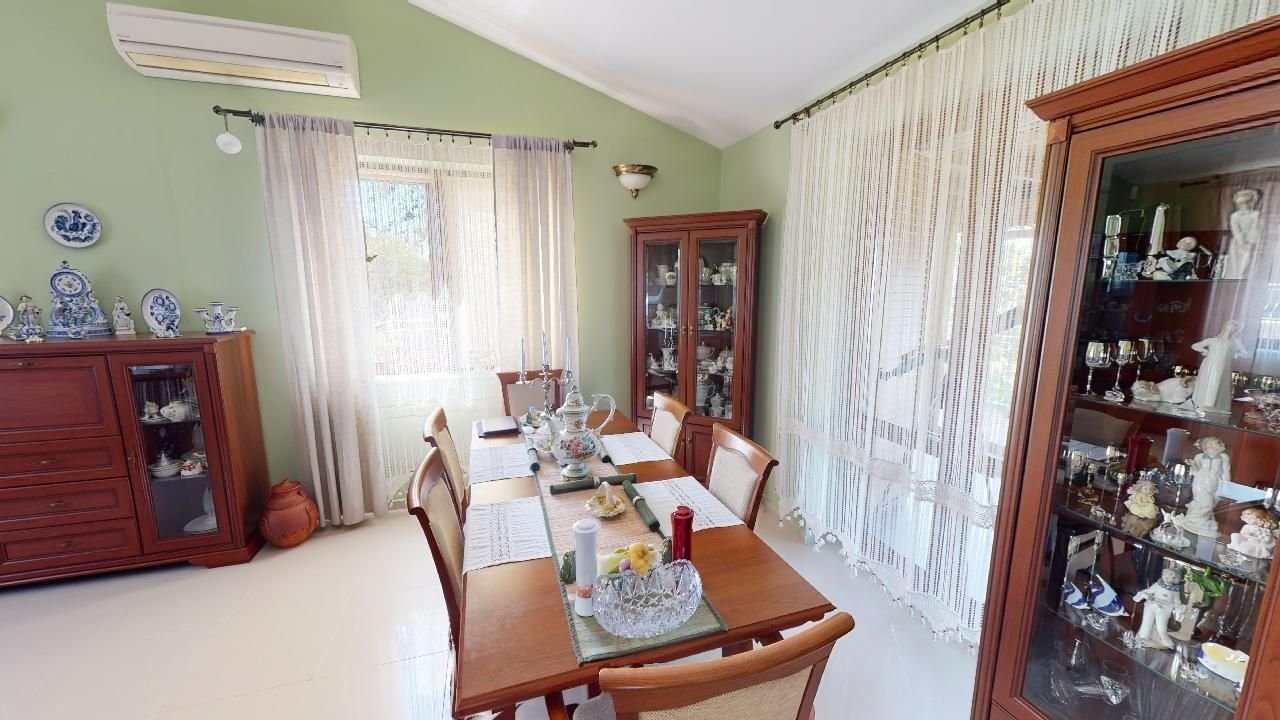 Еднофамилна къща Чолакова Чешма Кошарица България