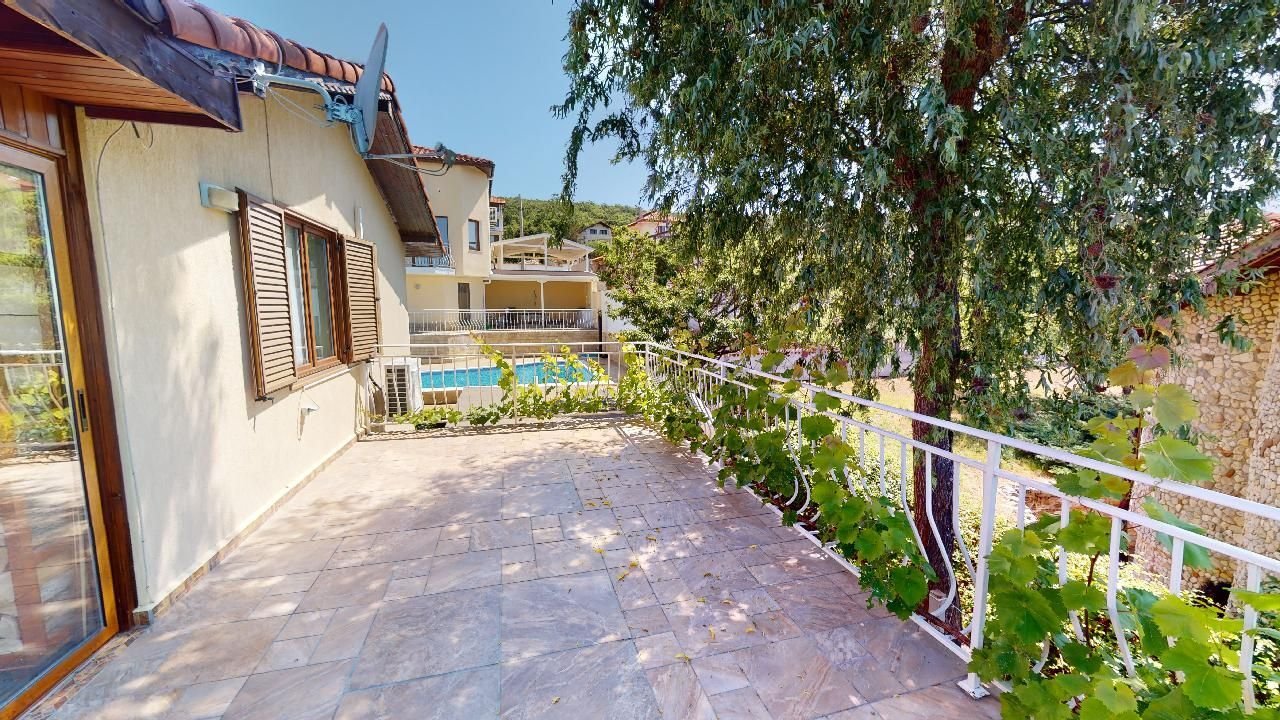 Еднофамилна къща Чолакова Чешма Кошарица България