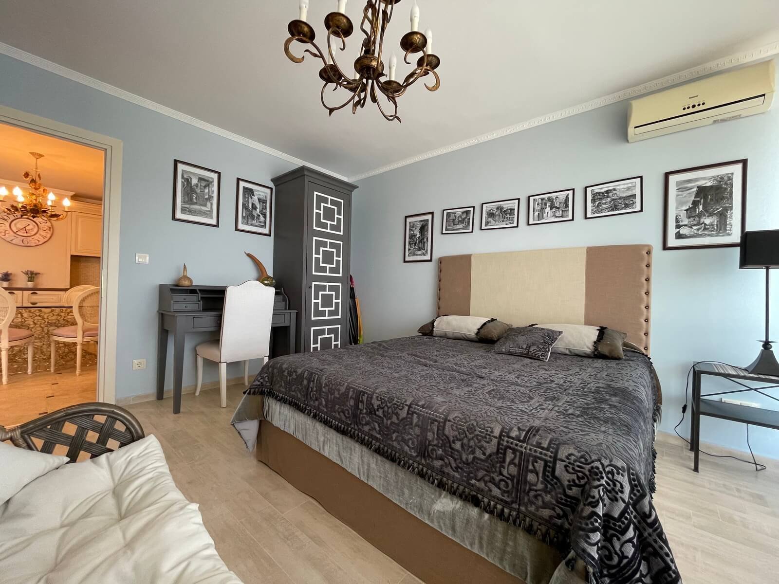 Тристаен апартамент в хотел Sea Wind Grand в Свети Влас, България