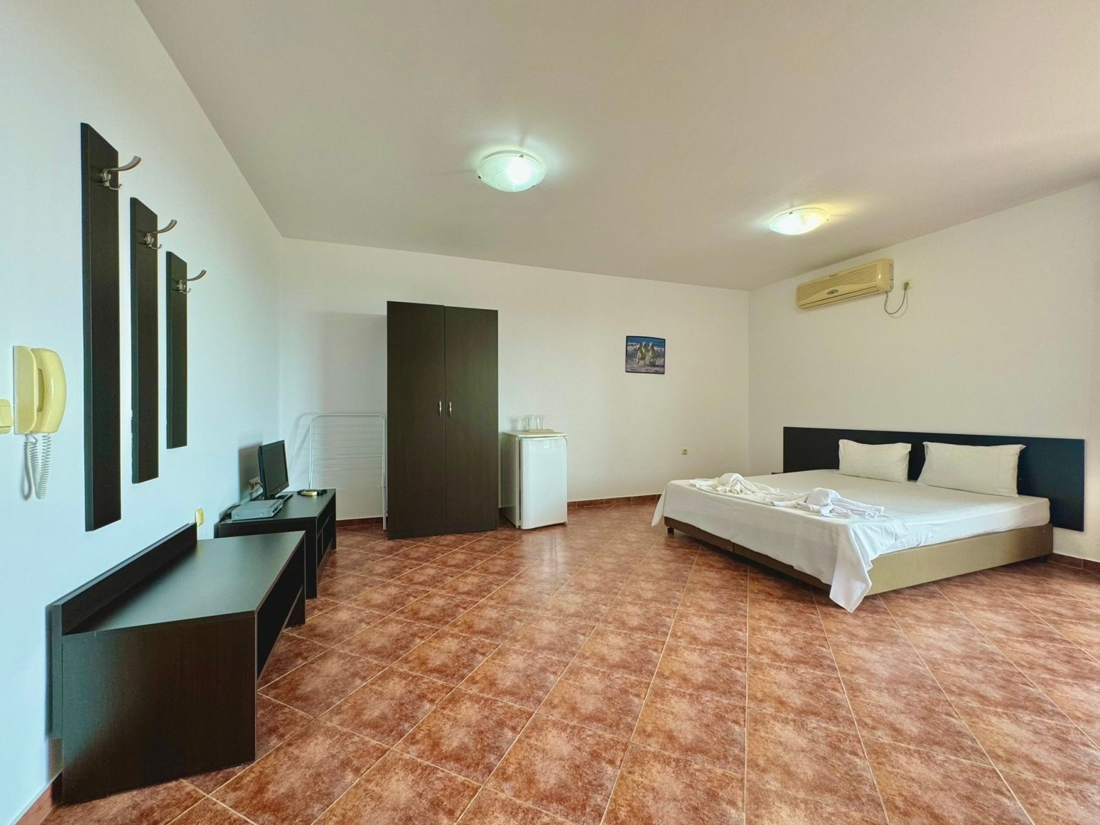 Kosharitsa: Various apartments in the Arkite Complex in Kosharitsa, Bulgaria. 