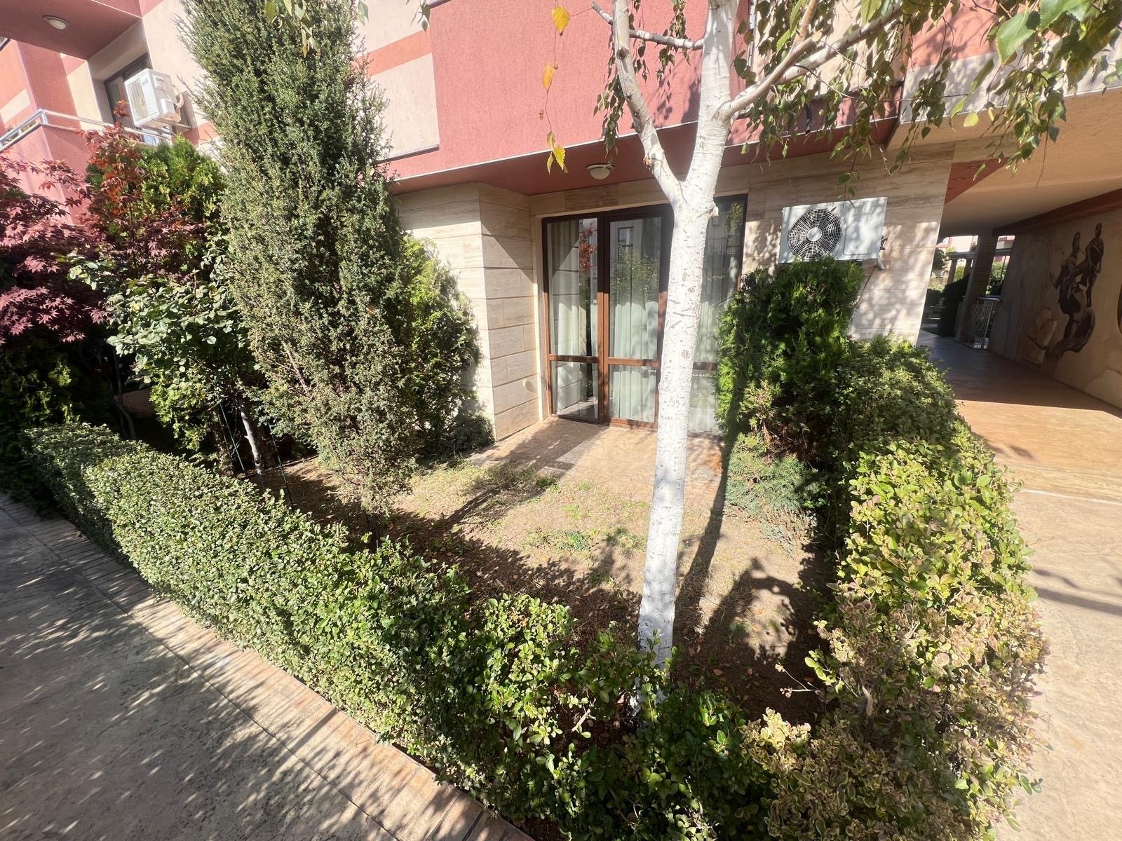 Стилно студио от 34 м² в Tarsis Nova, Слънчев бряг, България с собствен двор и тревна площ