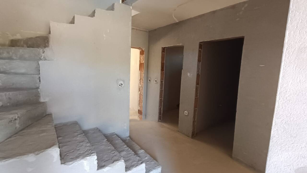 Еднофамилна къща в село Полски Извор, област Бургас, България