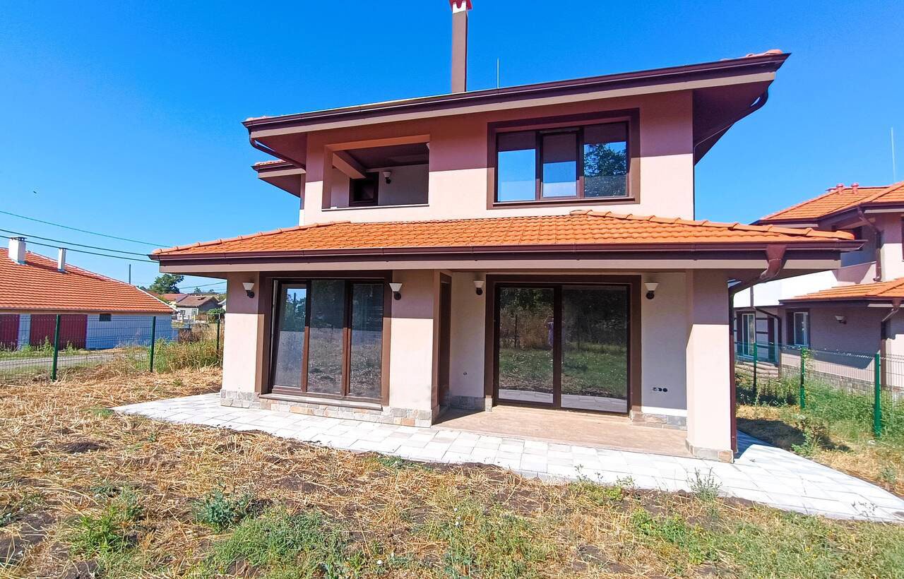 Еднофамилна къща в село Полски Извор, област Бургас, България