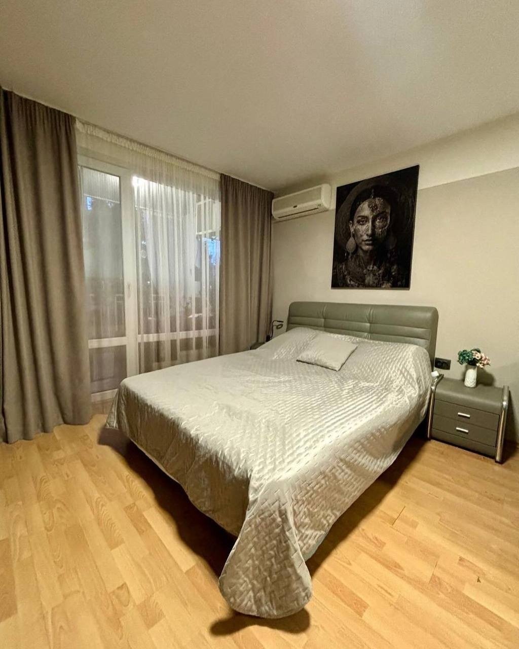 Просторен апартамент на партерен етаж с голяма тераса в Fort Knox Crown, Свети Влас