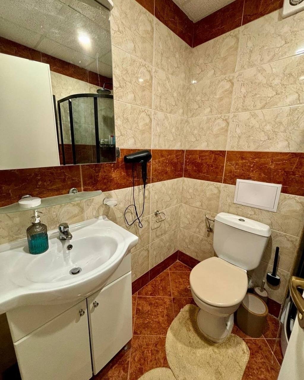 Просторен апартамент на партерен етаж с голяма тераса в Fort Knox Crown, Свети Влас