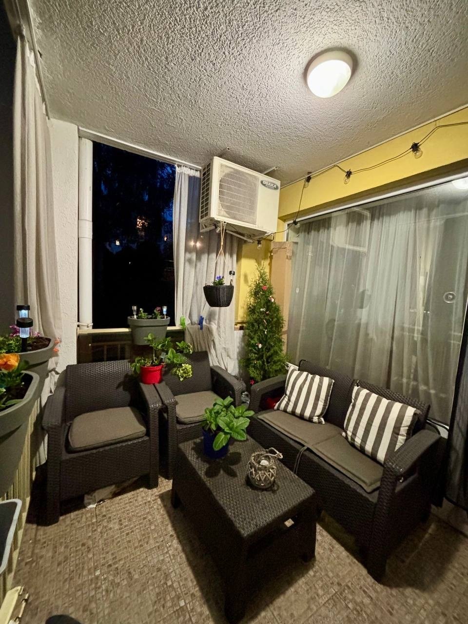 Просторен апартамент на партерен етаж с голяма тераса в Fort Knox Crown, Свети Влас