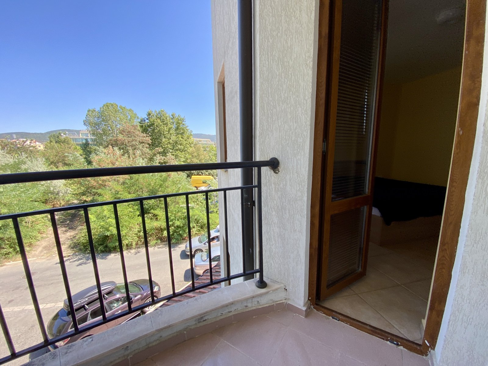 Хеле 2-стаен апартамент в Шато Дел Мар, Солнечен бряг – изглед към басейна и планината, само на 300 м от плажа!