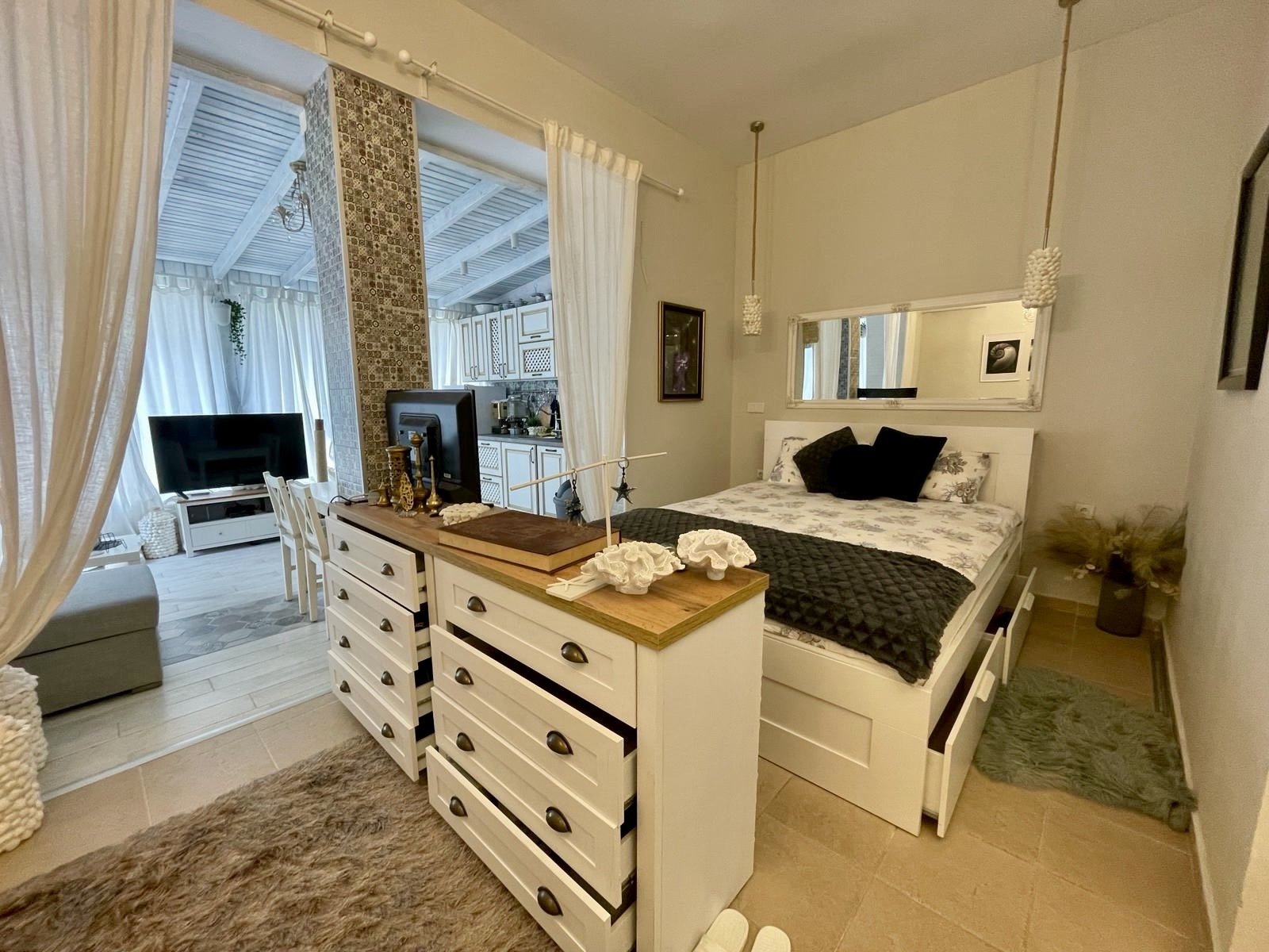 Голяма 4-стайна апартамент в комплекса Sun Gate, Слънчев бряг – 154 м², с басейн и градина