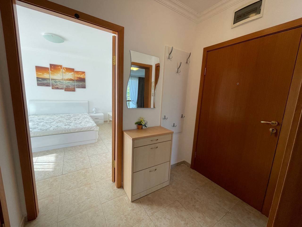 Тристаен апартамент в Компас, Свети Влас