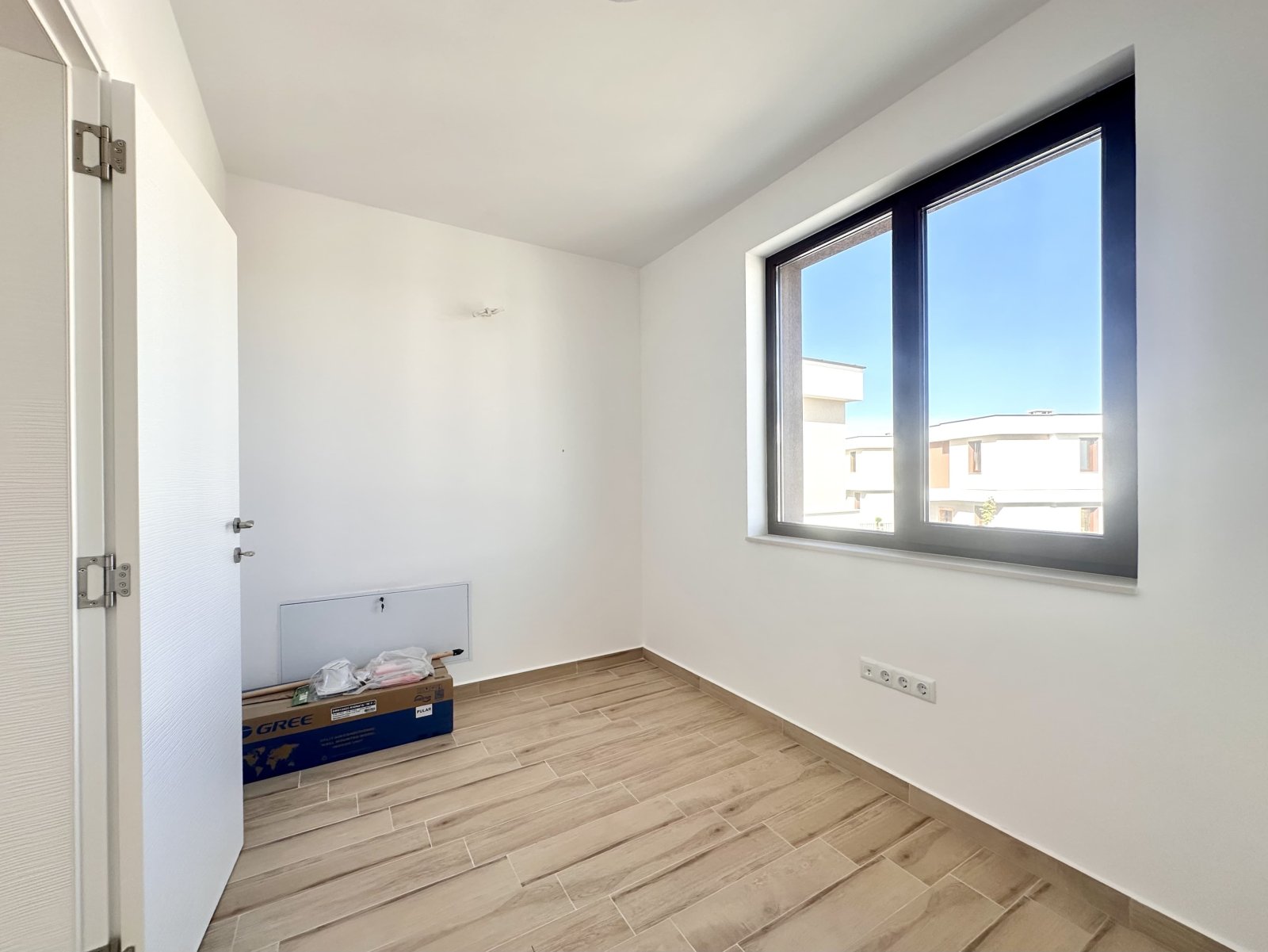 Ексклузивна вила в Victoria Sunset, Поморие – гледка към морето и басейна, на 4 км от плажа!