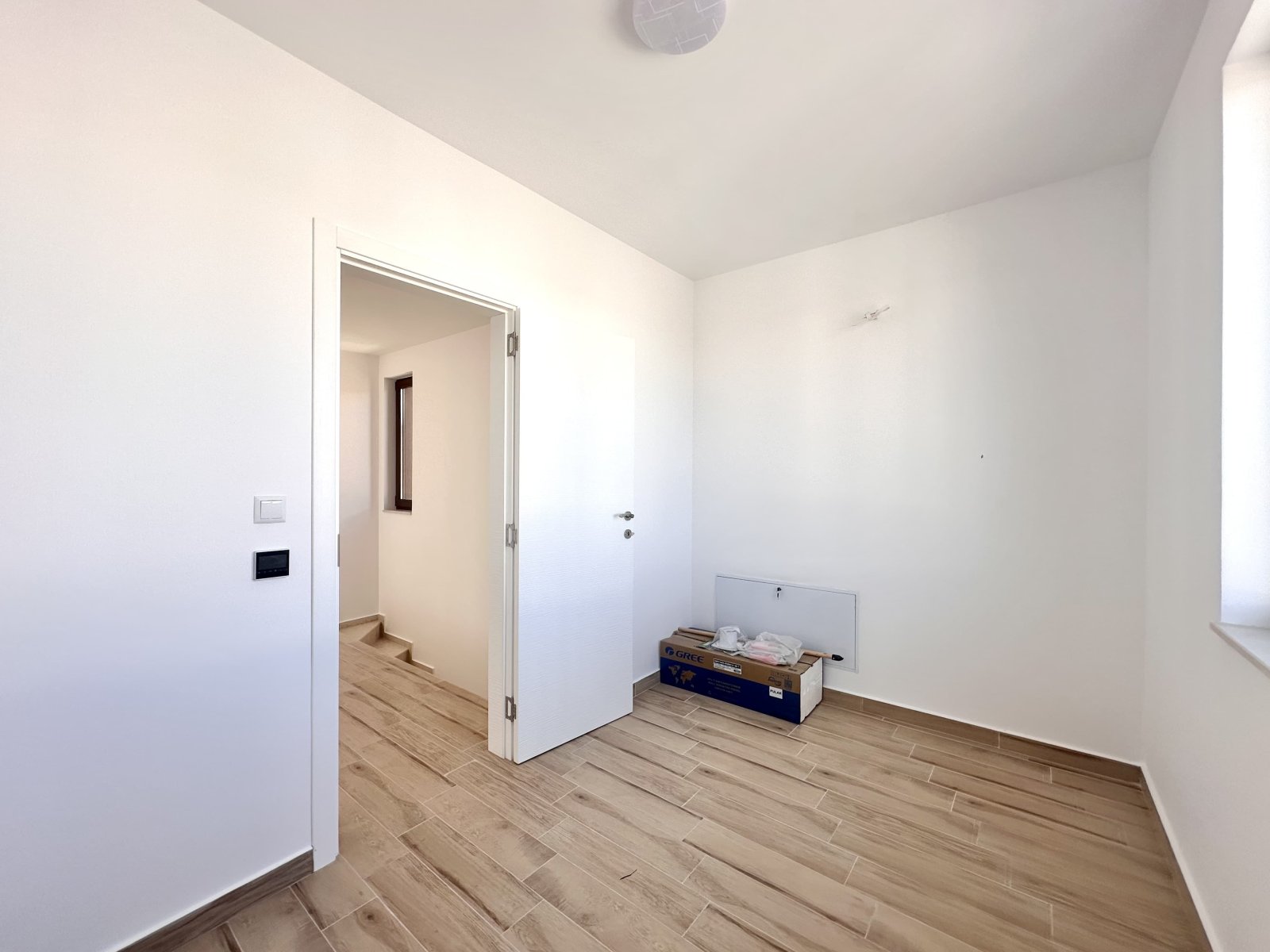 Ексклузивна вила в Victoria Sunset, Поморие – гледка към морето и басейна, на 4 км от плажа!