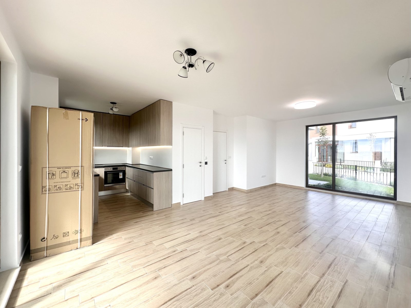 Ексклузивна вила в Victoria Sunset, Поморие – гледка към морето и басейна, на 4 км от плажа!