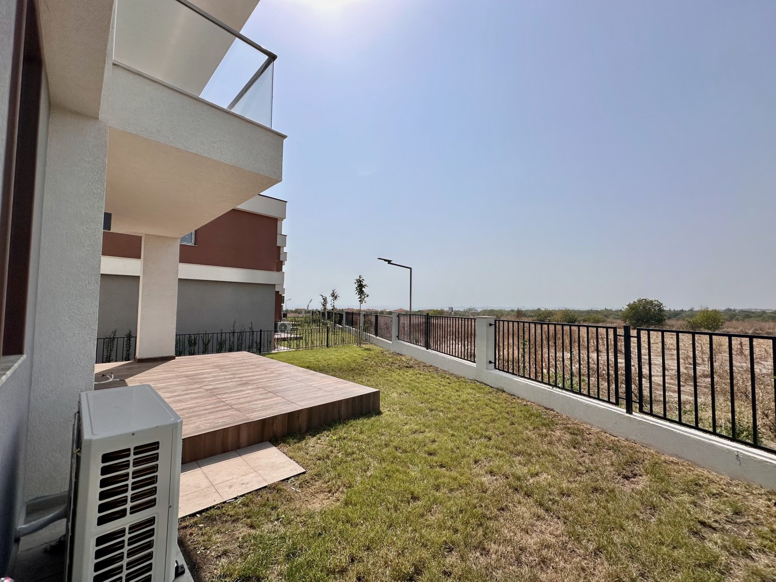 Ексклузивна вила в Victoria Sunset, Поморие – гледка към морето и басейна, на 4 км от плажа!