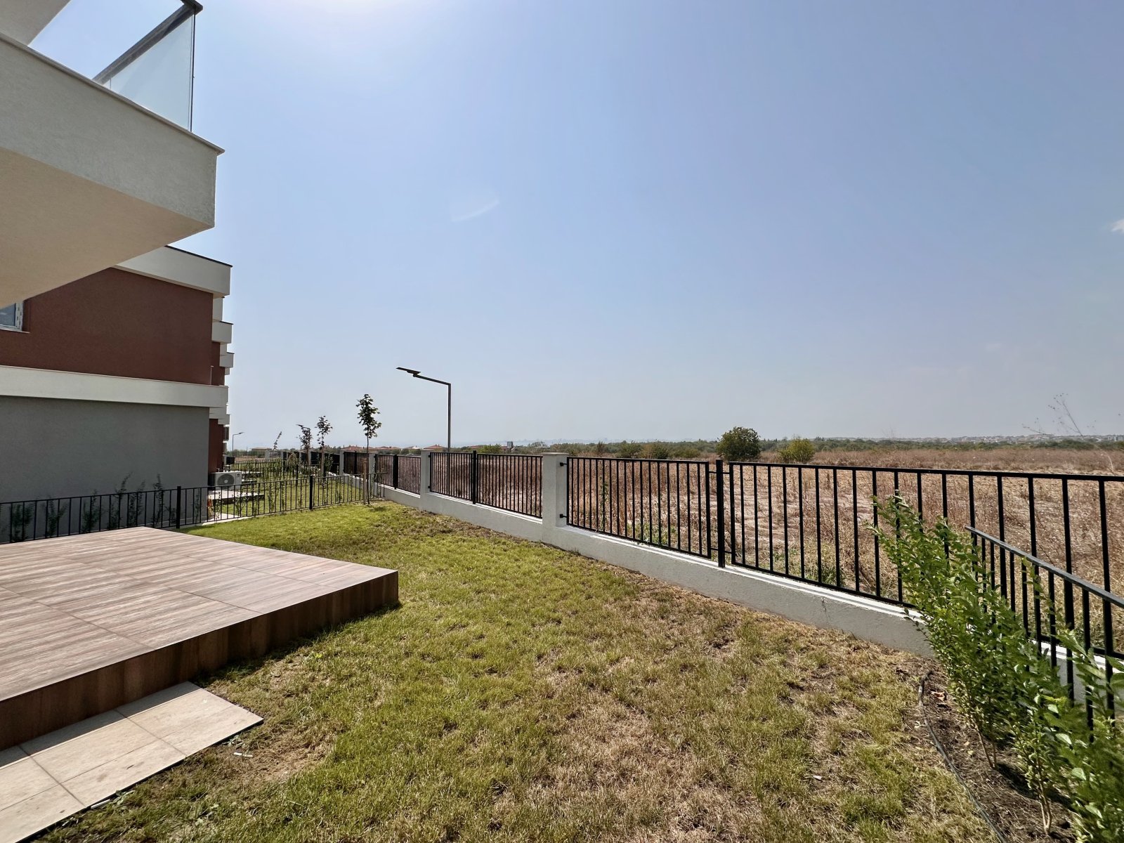 Ексклузивна вила в Victoria Sunset, Поморие – гледка към морето и басейна, на 4 км от плажа!