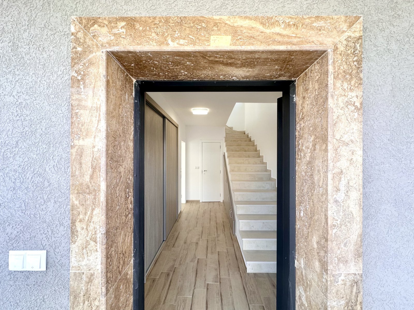 Ексклузивна вила в Victoria Sunset, Поморие – гледка към морето и басейна, на 4 км от плажа!