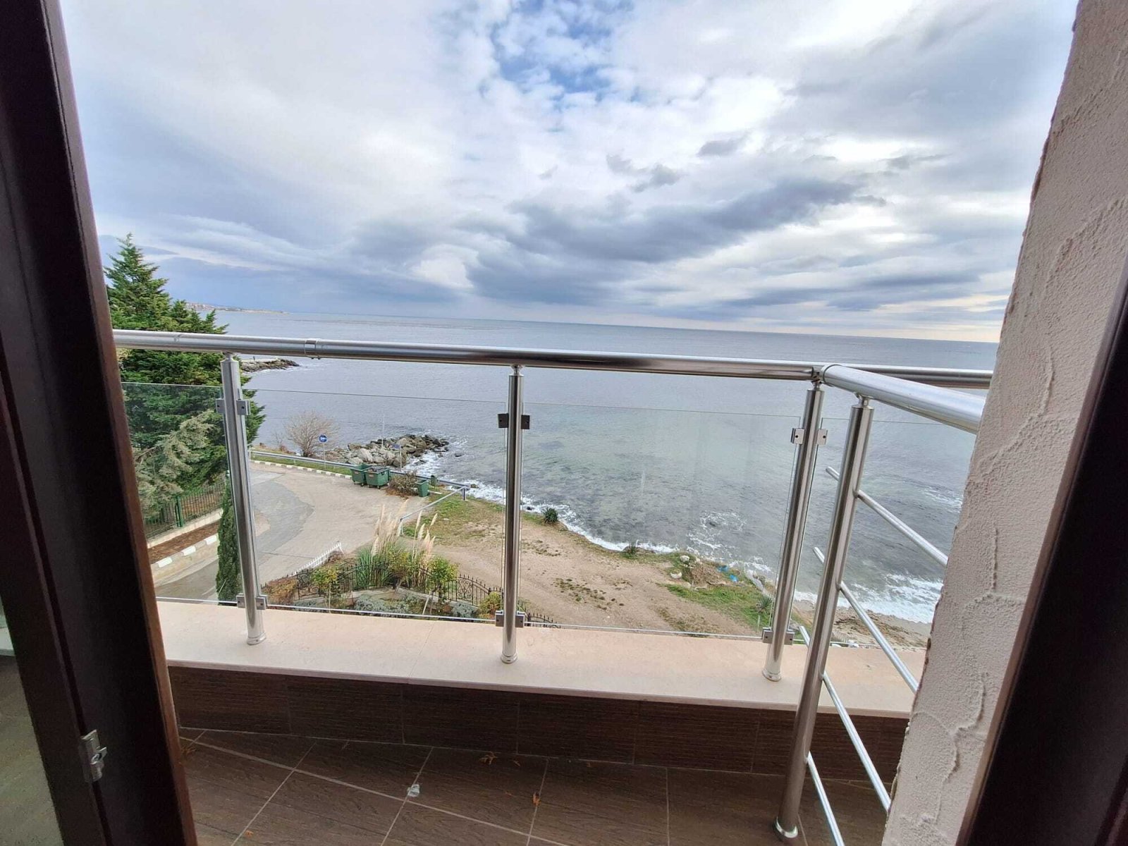 Студио на първо място в Равда с изглед към морето, България