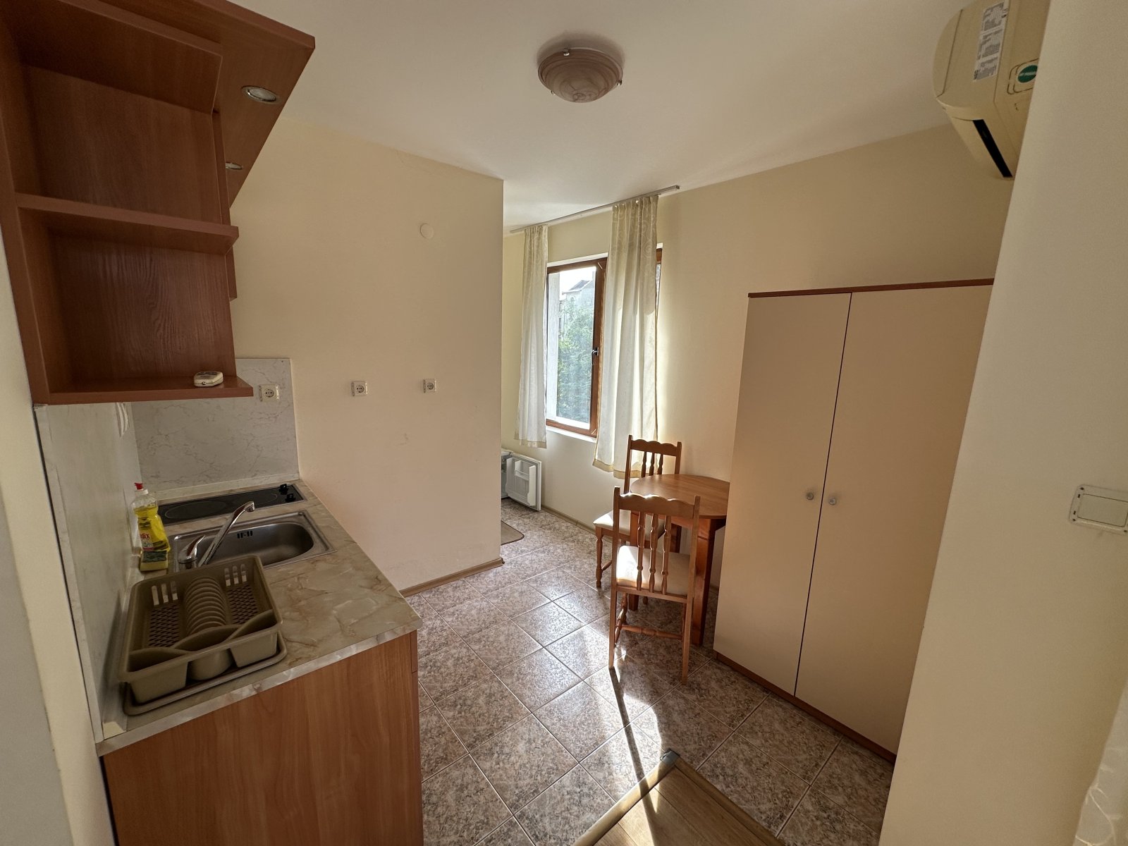 2-стаен апартамент в комплекса Amelia 2, Слънчев бряг, България – с гледка към басейна и близо до плажа