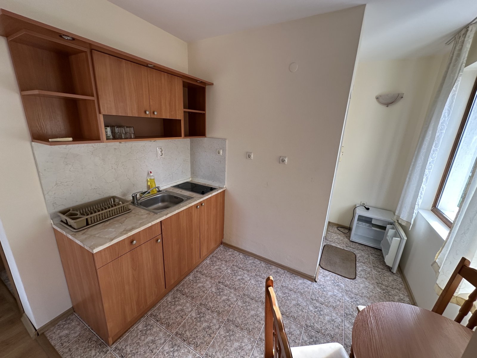 2-стаен апартамент в комплекса Amelia 2, Слънчев бряг, България – с гледка към басейна и близо до плажа