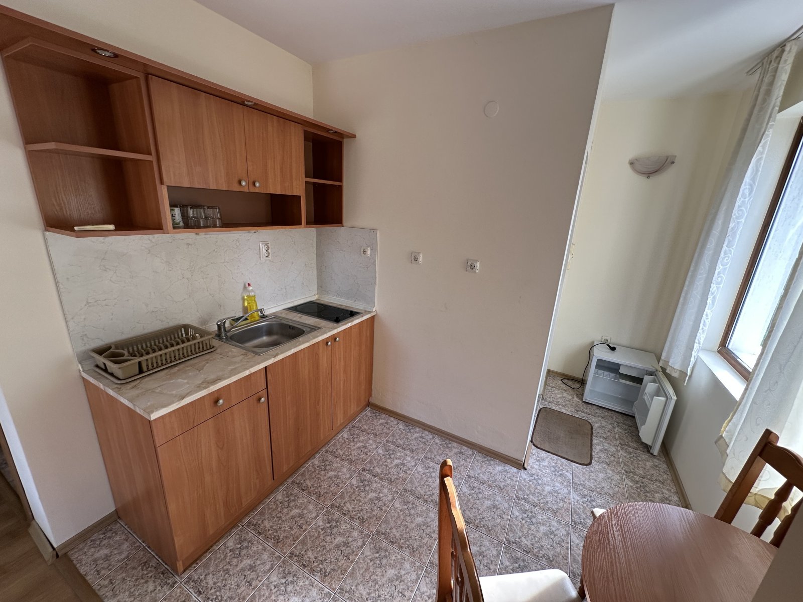 2-стаен апартамент в комплекса Amelia 2, Слънчев бряг, България – с гледка към басейна и близо до плажа