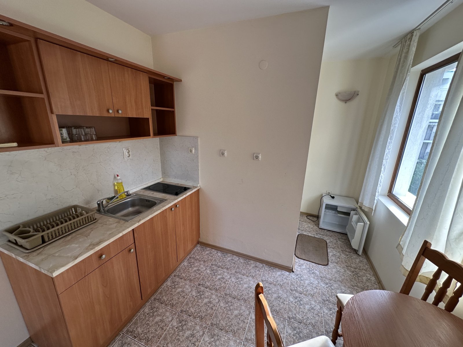 2-стаен апартамент в комплекса Amelia 2, Слънчев бряг, България – с гледка към басейна и близо до плажа