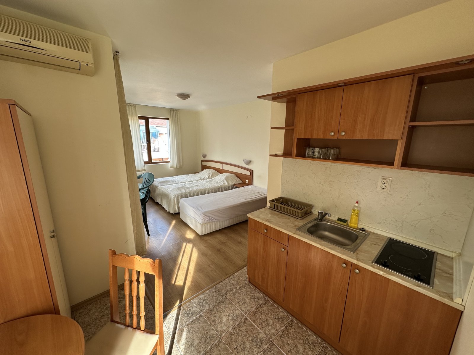 2-стаен апартамент в комплекса Amelia 2, Слънчев бряг, България – с гледка към басейна и близо до плажа