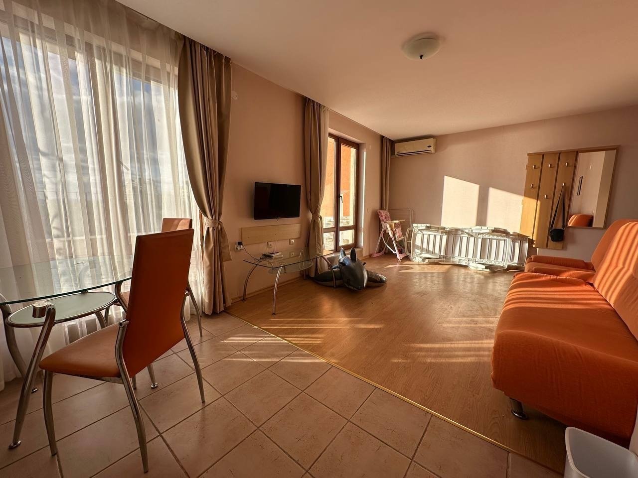 Двустаен апартамент в Prestige Fort Beach, Свети Влас, България – 105 кв.м, пети етаж, асансьор