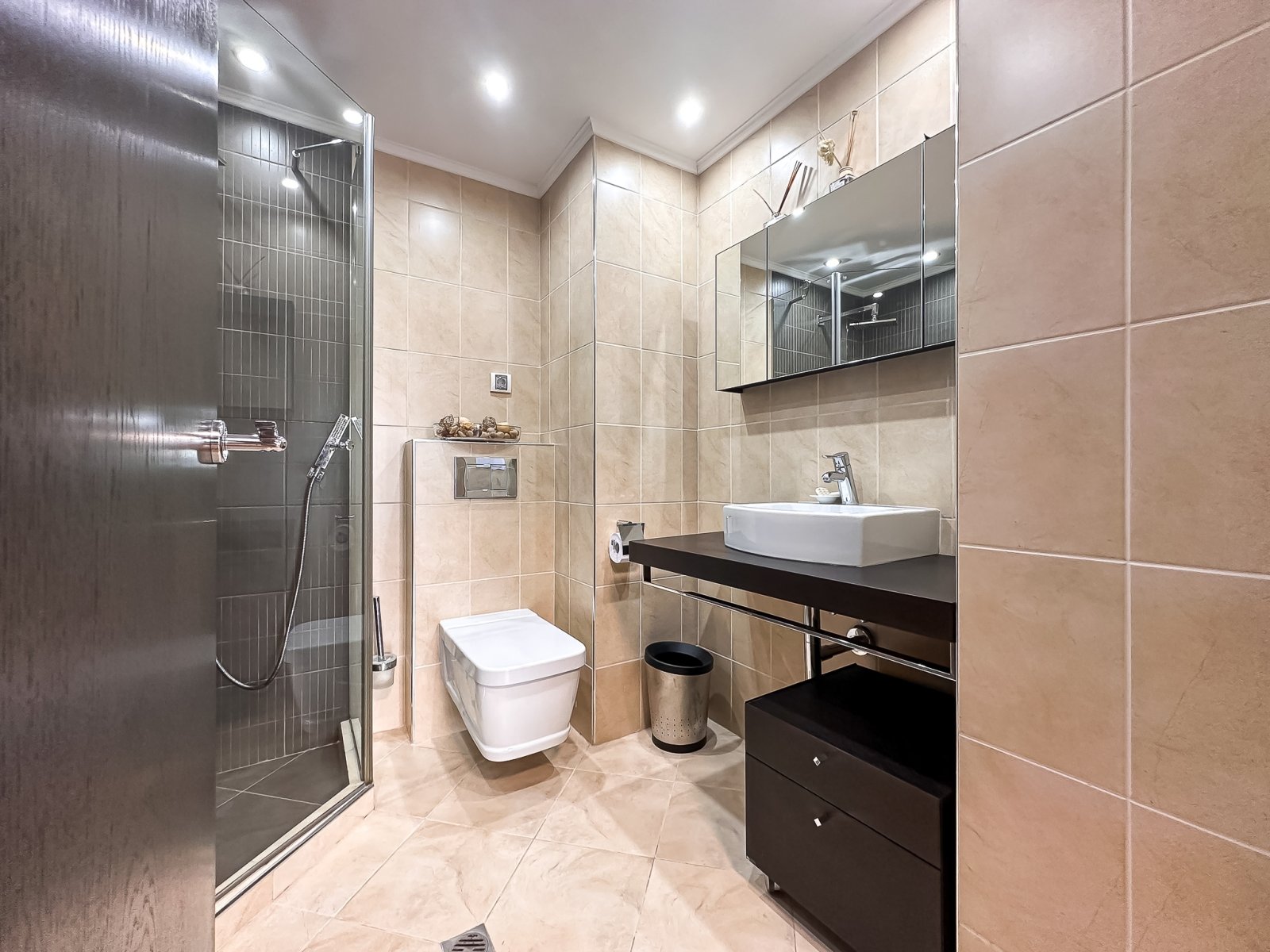 Ексклузивен триетажен пентхаус апартамент в комплекс Естебан, Несебър, България