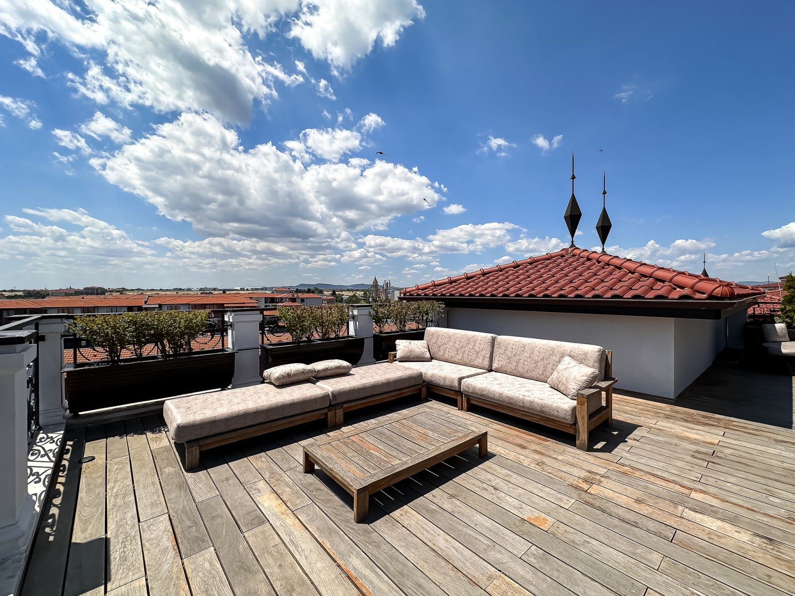 Ексклузивен триетажен пентхаус апартамент в комплекс Естебан, Несебър, България