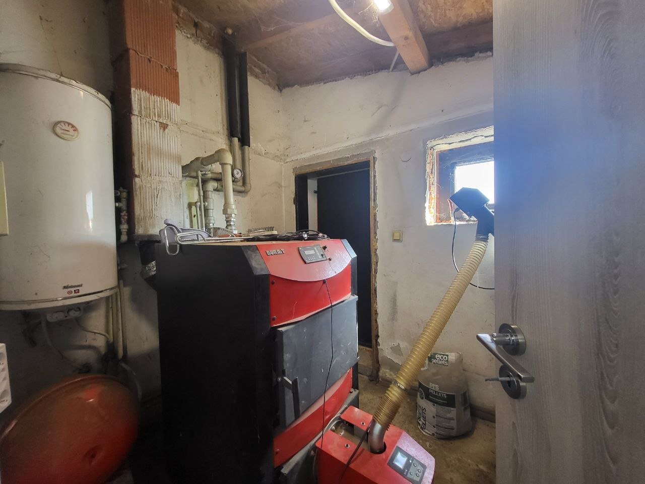 Къща с една фамилия с изглед към морето в Каблешково, България