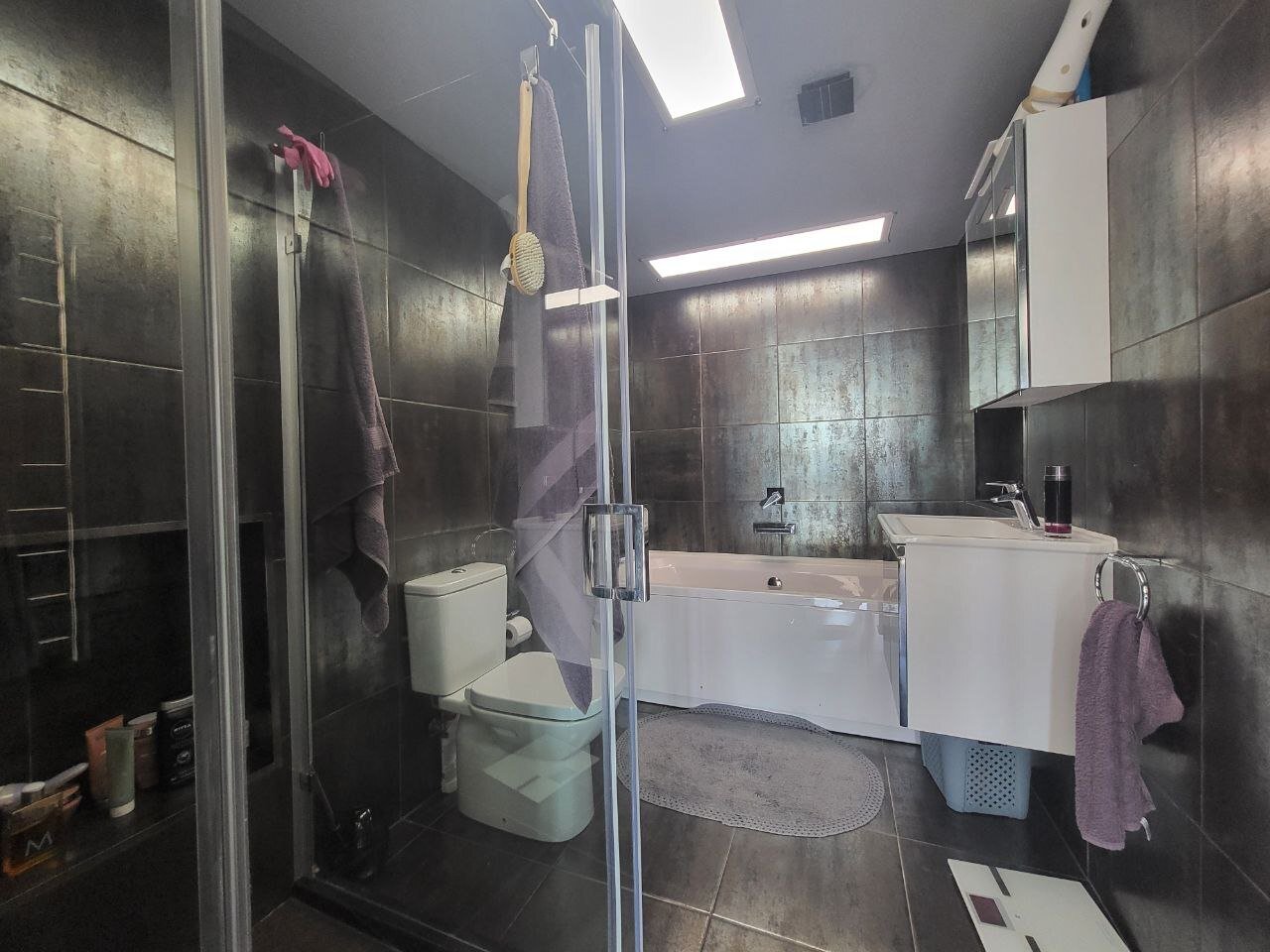 Къща с една фамилия с изглед към морето в Каблешково, България