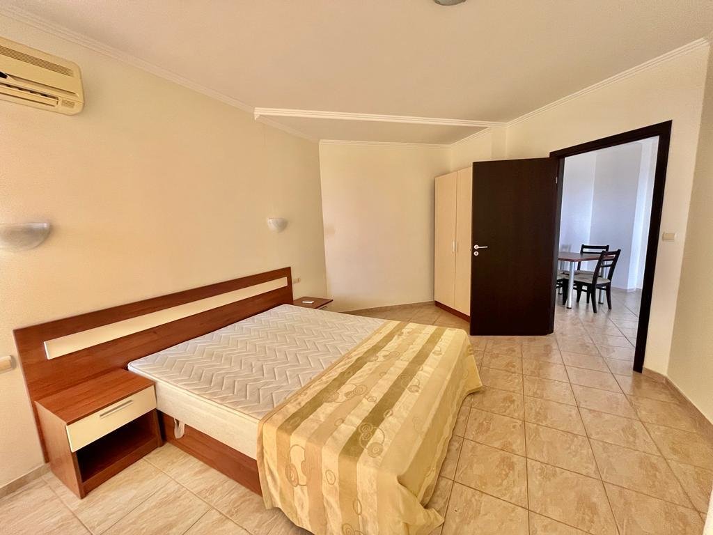 Траен апартамент с 2 стаи в България – директно до морето в Елените, комплекс Андалусия