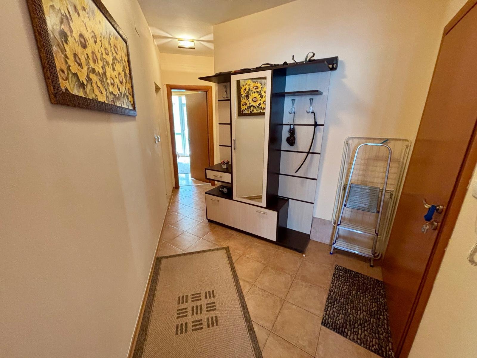 Красив двустаен апартамент на първи етаж с гледка към морето, Свети Влас. България