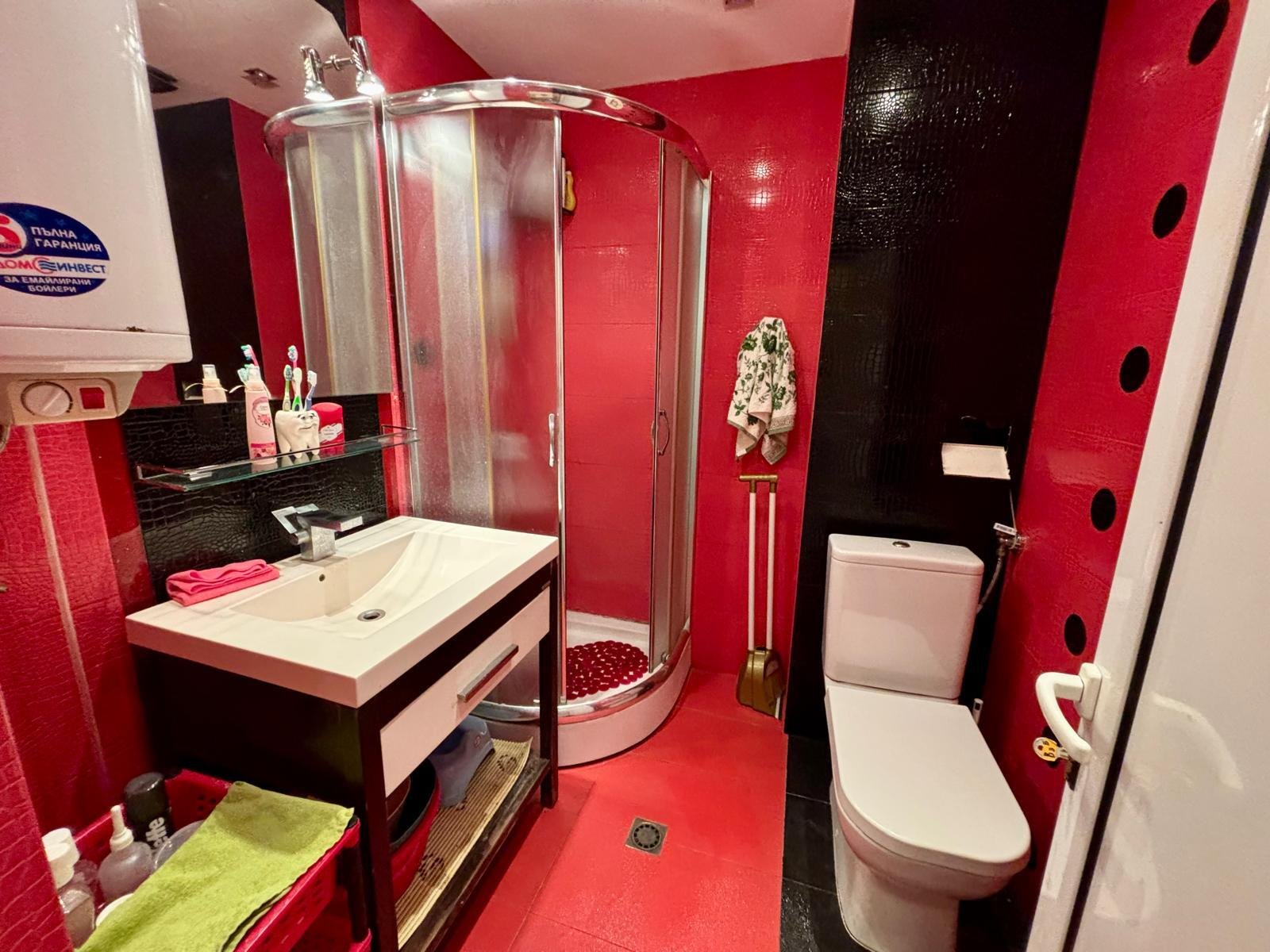 Красив двустаен апартамент на първи етаж с гледка към морето, Свети Влас. България