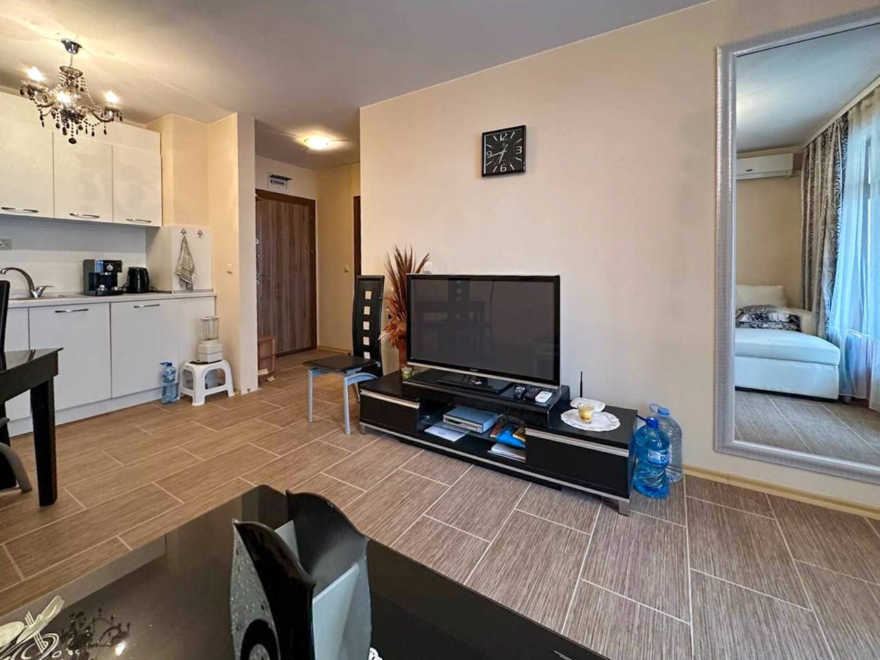 Двустаен апартамент в комплекс Рич 3, Равда, България