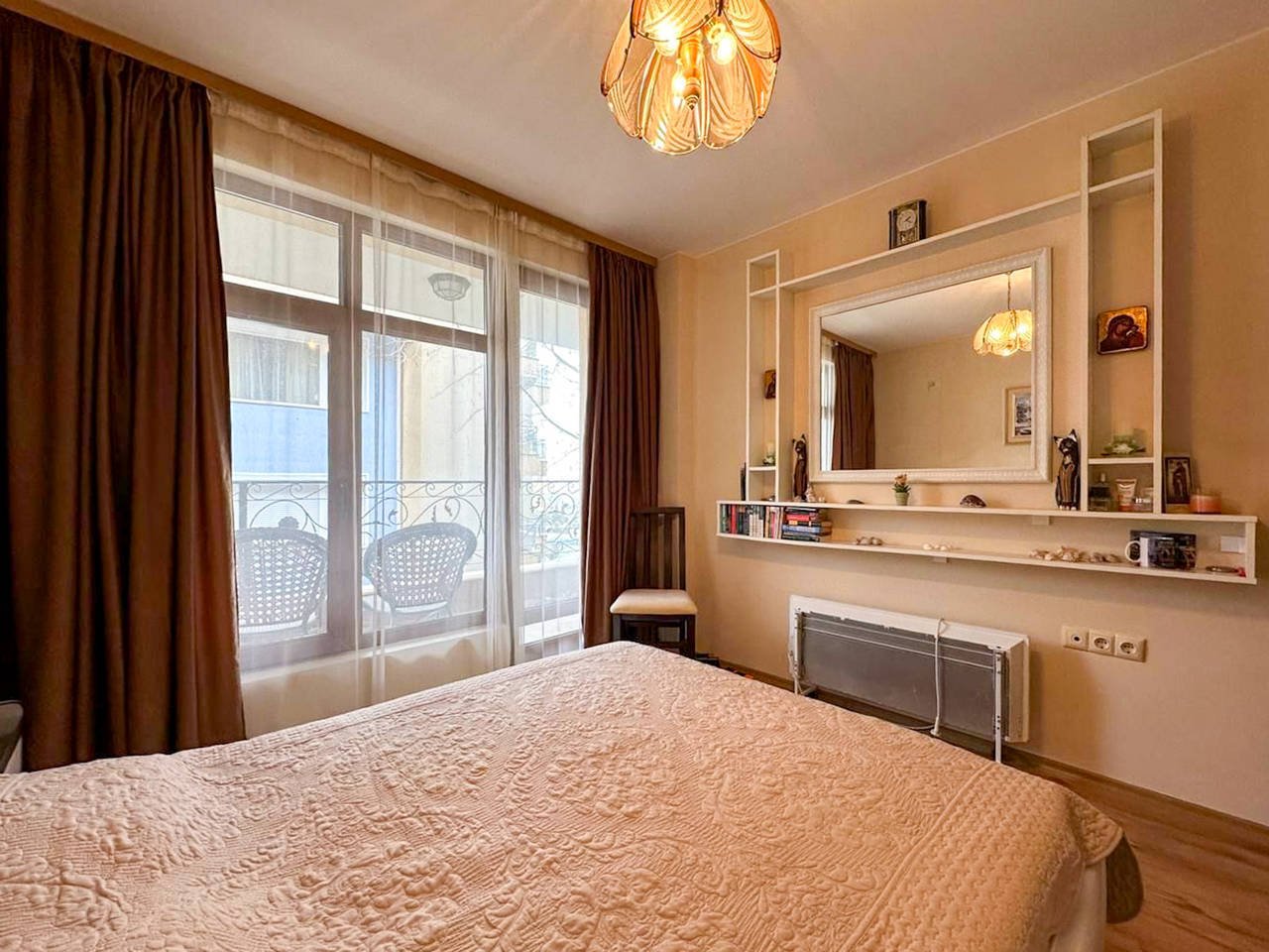 Двустаен апартамент в комплекс Рич 3, Равда, България