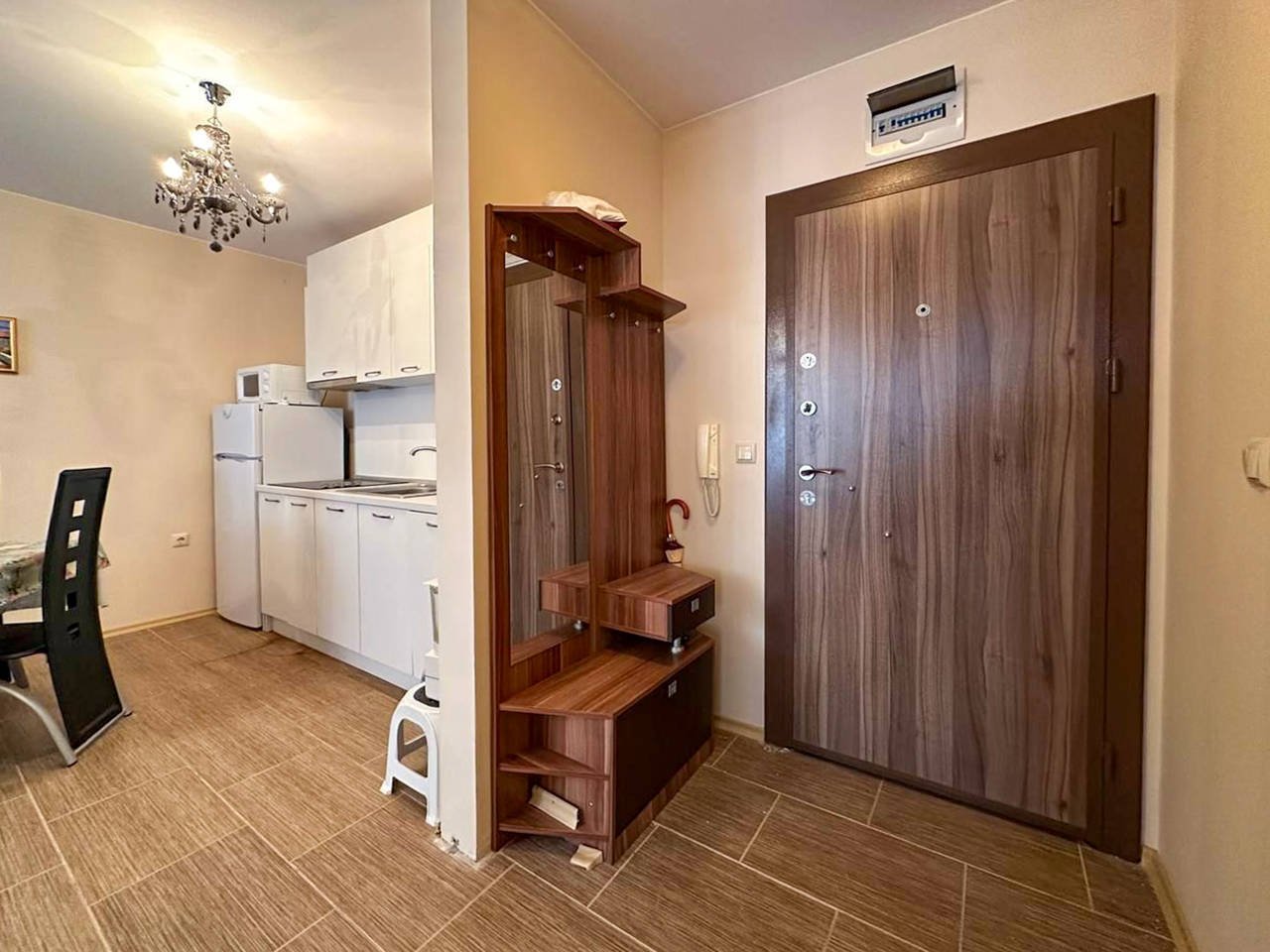 Двустаен апартамент в комплекс Рич 3, Равда, България