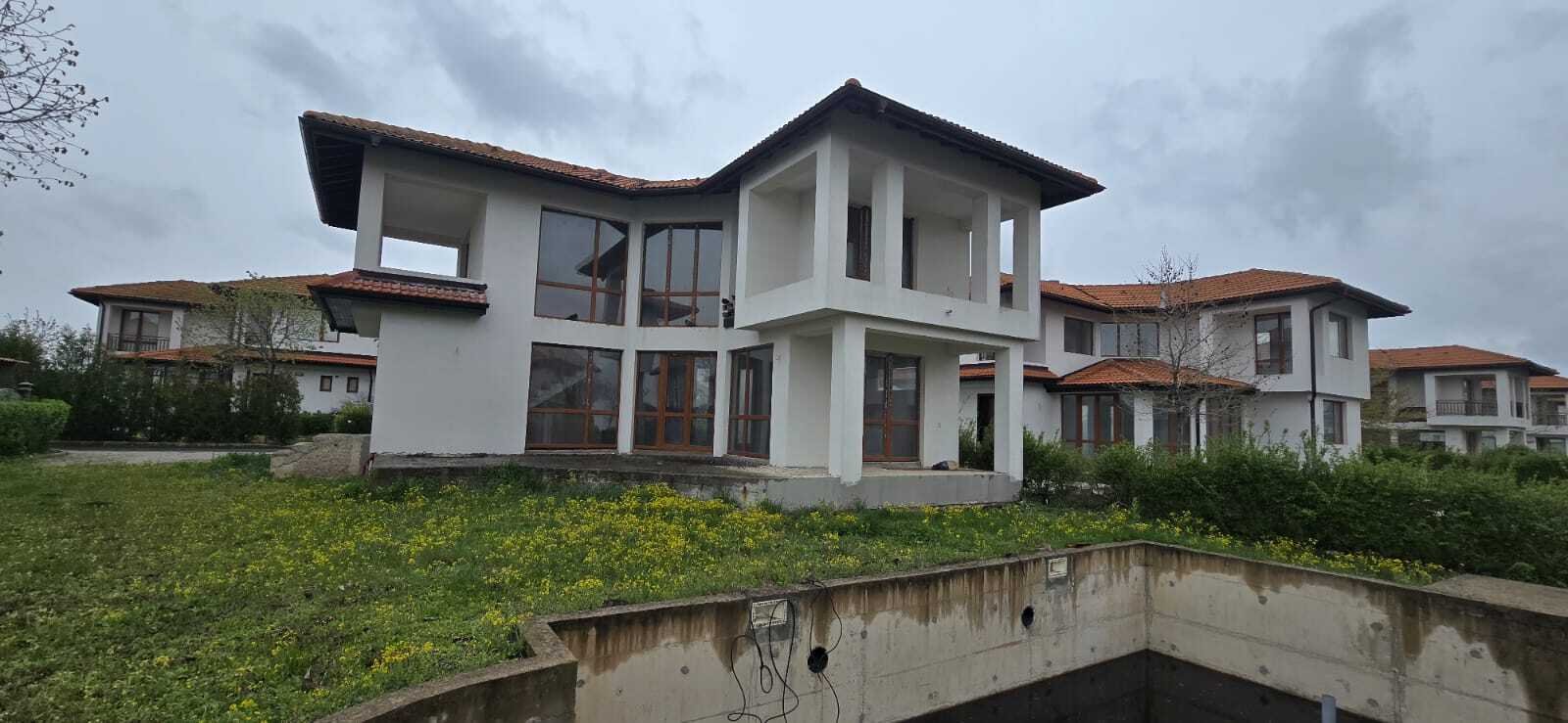 Aheloy: Еднофамилна къща ново строителство Флорал Мейдоус близо до Ахелой, България 