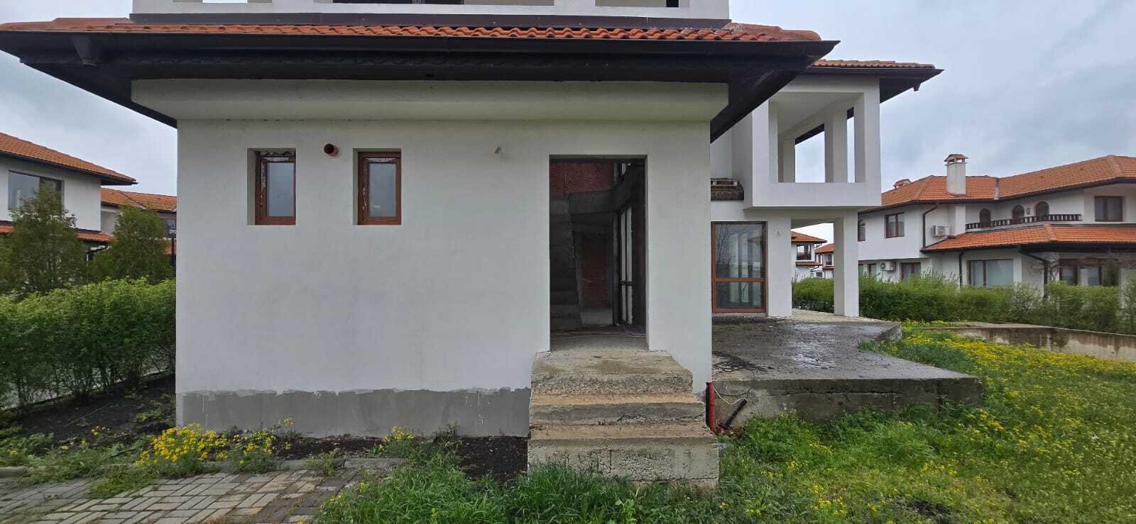 Еднофамилна къща ново строителство Флорал Мейдоус близо до Ахелой, България